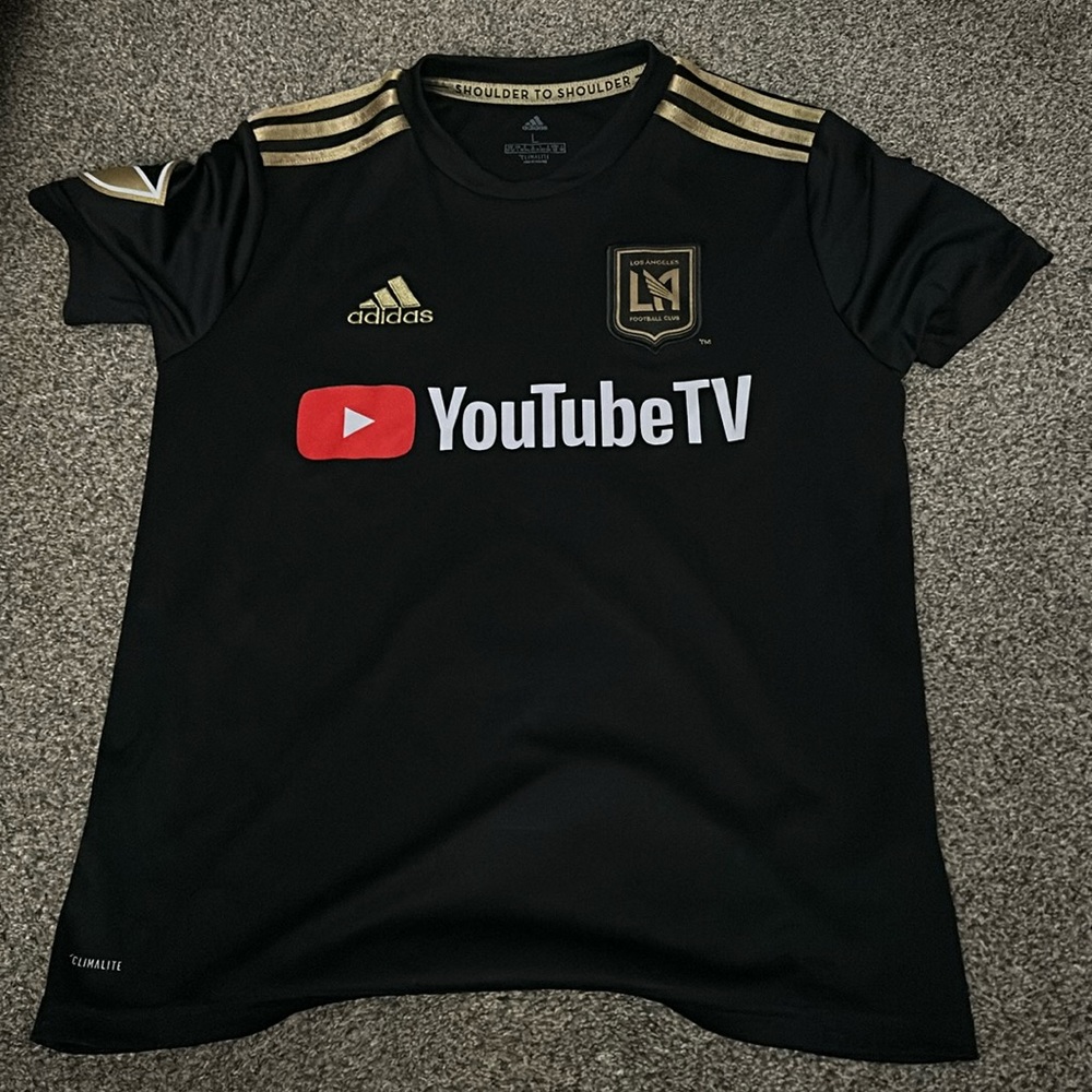 adidas YouTube TV men’s soccer shirt Large